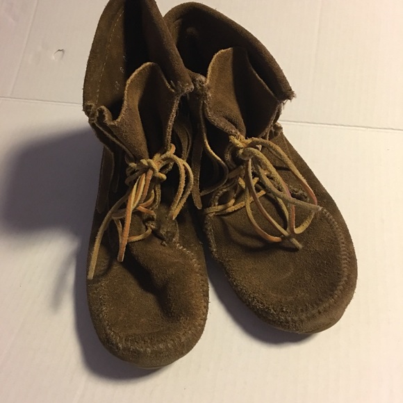 Minnetonka suede ankle tie up fringe - Picture 4 of 7